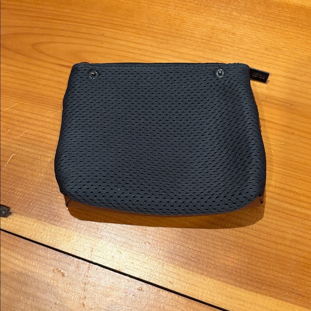 New! CARAA Amber Charcoal Snappy Snap-Together Travel Pouch - Picture 4 of 5